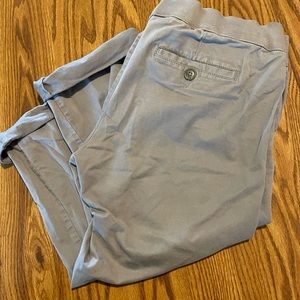 Maternity causal cropped pants- size 10